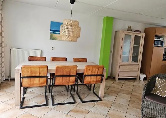 Beautiful Home Near The Beach